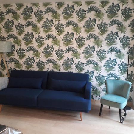 Une Evidence Tendance Et Design Ornans Bagian luar foto