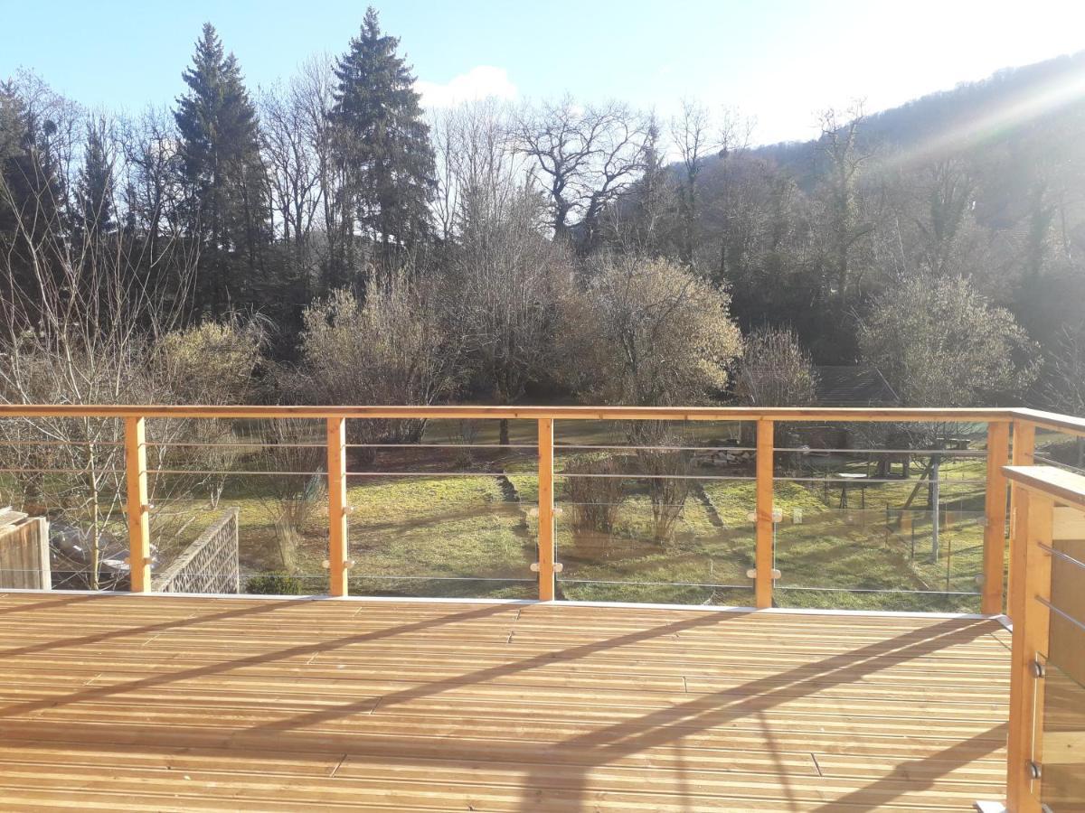 Une Evidence Tendance Et Design Ornans Bagian luar foto