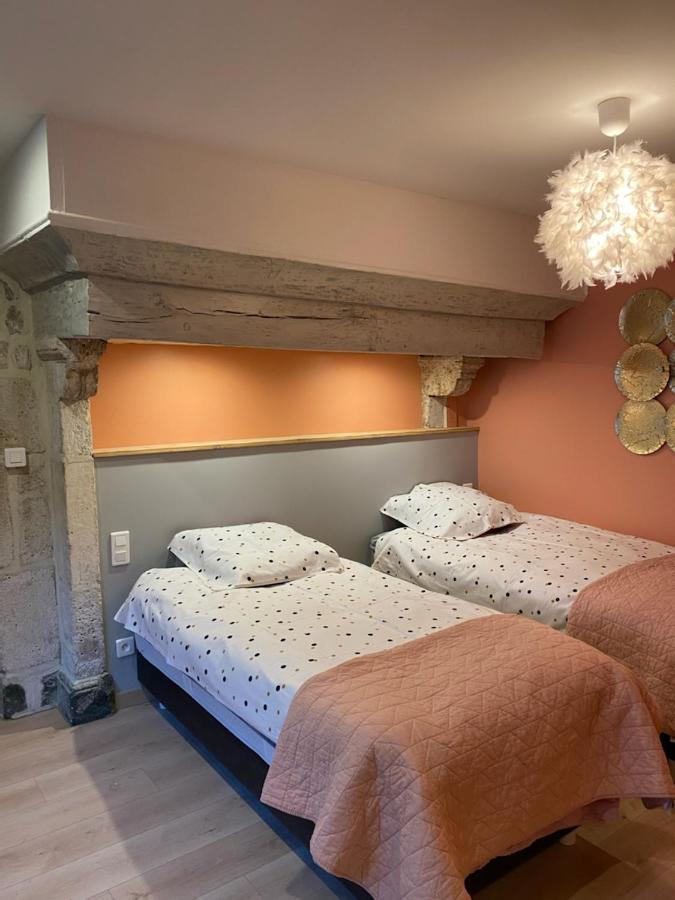 Une Evidence Tendance Et Design Ornans Bagian luar foto